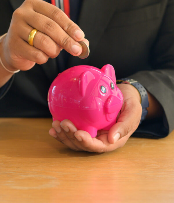 vecteezy_piggy-bank-on-table-with-space_13850290